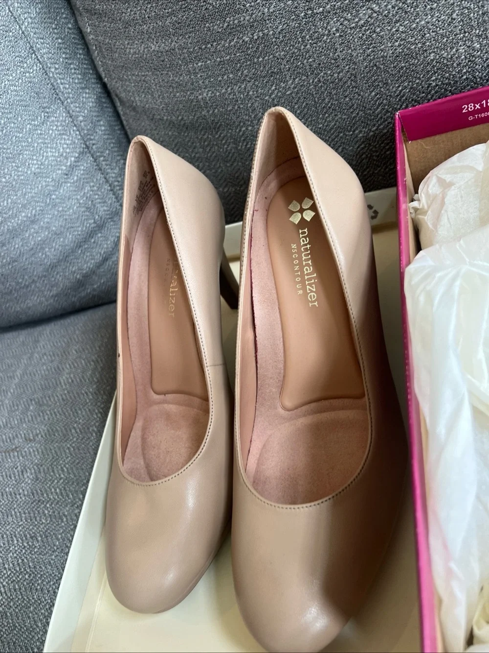Naturalizer Michelle Pumps Heel Tender Taupe Leather Women’s Size 7.5 With Box